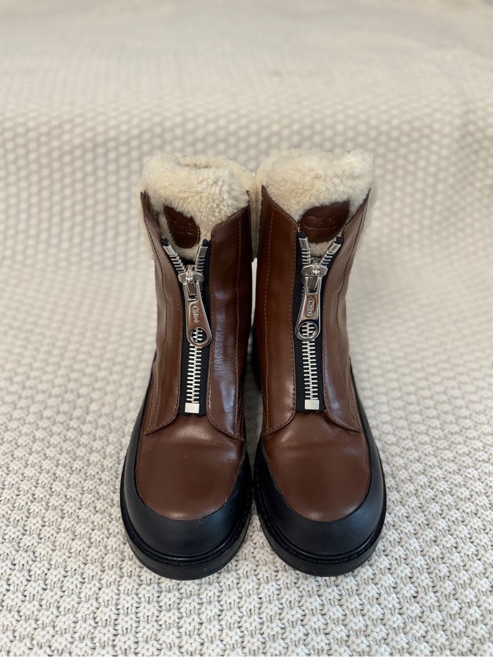 Chloe Roy Shearling Leather Zip Front Winter Boots in Size 7
